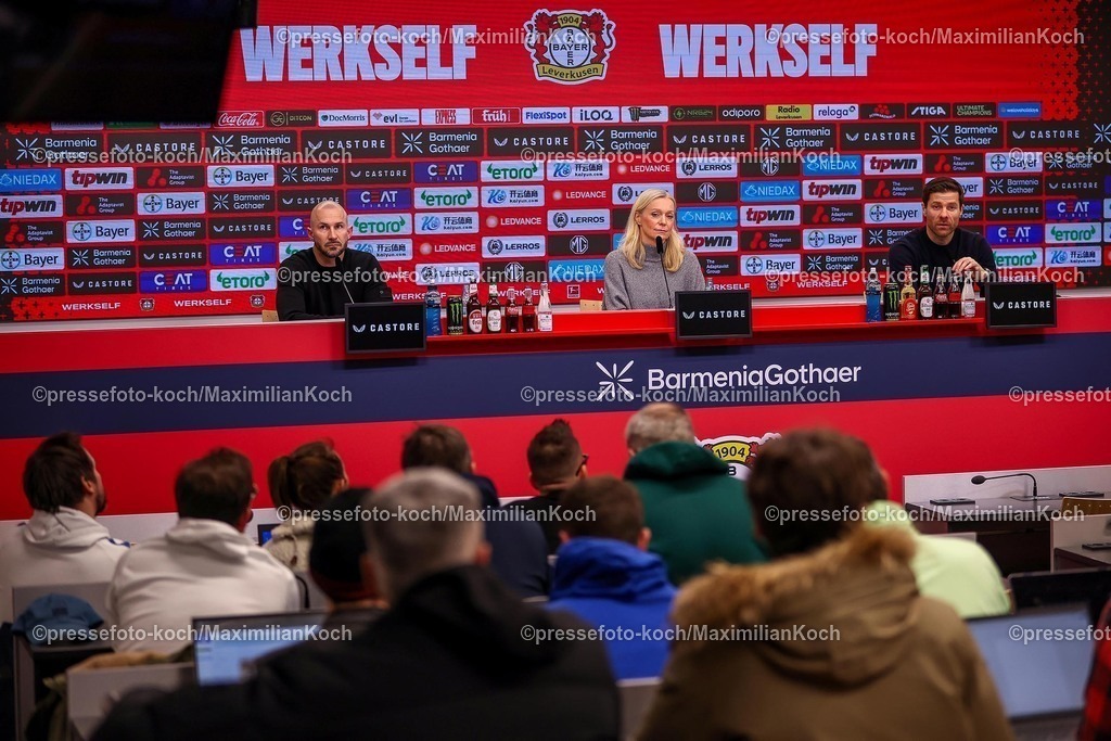 Lev02022502297 | 02.02.2025, Fußball, Bayer 04 Leverkusen - TSG 1899 Hoffenheim, 1. Fußball Bundesliga, 20. Spieltag, BayArena, Saison 2024 2025: Pressekonferenz nach dem Spiel DFB regulations prohibit any use of photographs as image sequences and or quasi-video.
