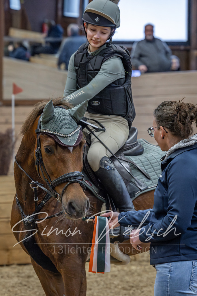 20260222-_3LI1120 | Tierfotografie Pferde, Hunde, Katzen, Haustiere.
Turnierfotografie Reitturniere, Reiten, Springreiten, Dressur in Hanau, dem Main-Kinzig-Kreis und dem Rhein-Main- Gebiet um Frankfurt
