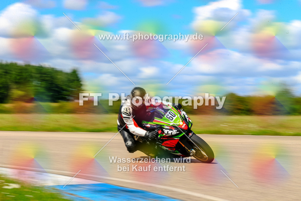 060-6387 | Hier findet Ihr Bilder von Touristenfahrten auf der Nürburgring Nordschleife oder von anderen Veranstaltungen die ich besucht habe. Viel Spass beim Durch Schauen 