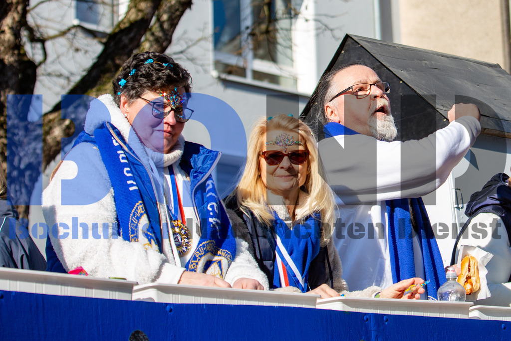 JEM_WATKAR20250302-51 | bond - Realisiert mit Pictrs.com