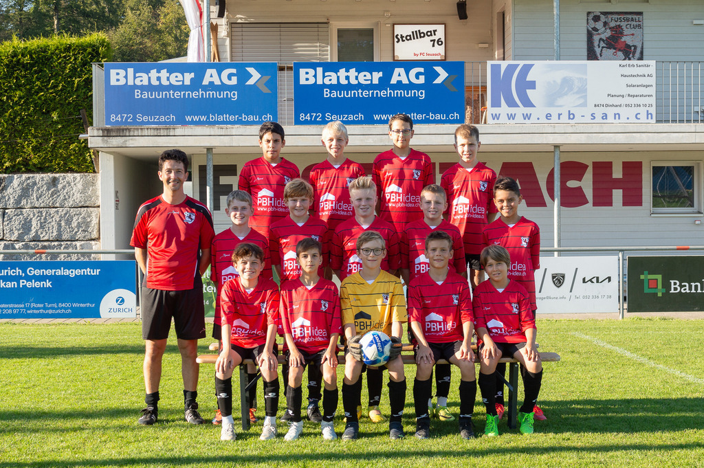 2023_2024_Teamfoto_Db | fc-seuzi-teamfotos - Realisiert mit Pictrs.com