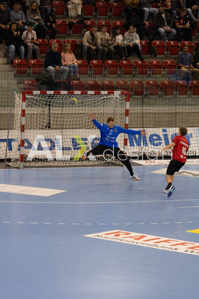 Handballen I Herren I Saison 2025-2026 I Quickline Handball League 2026 | Men I 18. Spieltag I Pfade Winterthur - Kadetten Schaffhausen I 20.12.2025 | 18 Daniel Parkhomenko (Pfadi Winterthur) – Rückraum rechts - Realisiert mit Pictrs.com