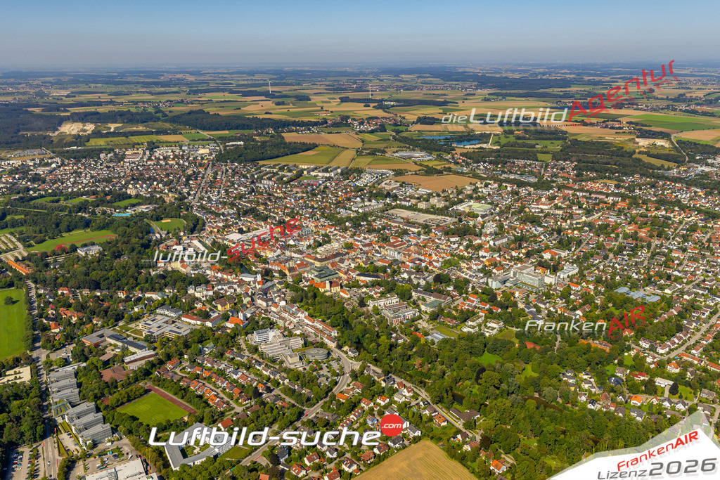 Das Luftbild zeigt :  Fürstenfeldbruck - Die Luftaufnahme wurde 2024 vom UL-Flugzeug aus erstellt ( keine Drohne ) - Hochauflösende Luftaufnahme - Für grossformatige Ausdrucke geeignet. Die Geschenkidee !Mit Lizenz und Bildrechte bestellbar