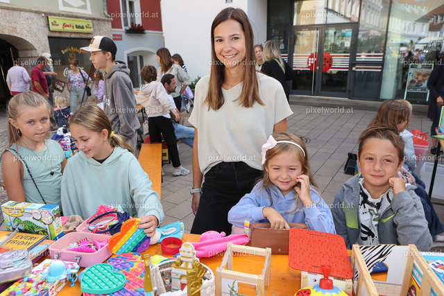 Kinderflohmarkt der SPÖ Frauen | Bildershop von pixelworld.at - Realisiert mit Pictrs.com