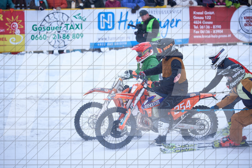 11. Holzknecht Skijöring | Skijöring am 24.01.2026: 11. Holzknecht Skijöring in Gosau am Dachstein, Oberösterreich, ÖsterreichFoto: © 2026 Martin Bihounek | mb-creative.eu