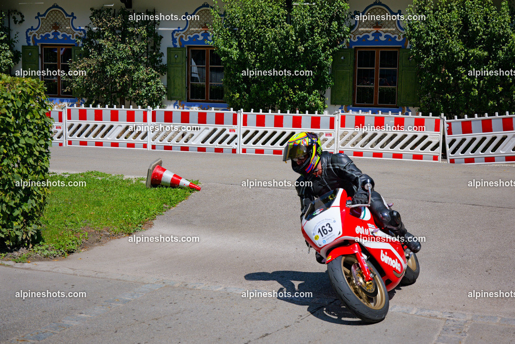 P1036831-2 | Erleben Sie atemberaubende, hochqualitative Fotos Ihrer Fahrt entlang der malerischen Alpenstraßen. Besuchen Sie alpineshots.com, um professionelle Aufnahmen Ihrer unvergesslichen Reise zu finden und zu kaufen - Realisiert mit Pictrs.com