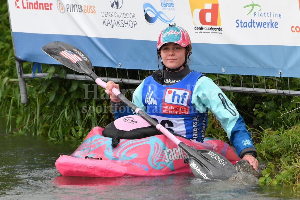 ICF CANOE FREESTYLE WORLD CUP 1 / PLATTLING | 2024 ICF CANOE FREESTYLE WORLD CUP 1 / PLATTLINGWomen's Kayak SurfaceAbby HOLCOMBE (United States) #86 - Realisiert mit Pictrs.com