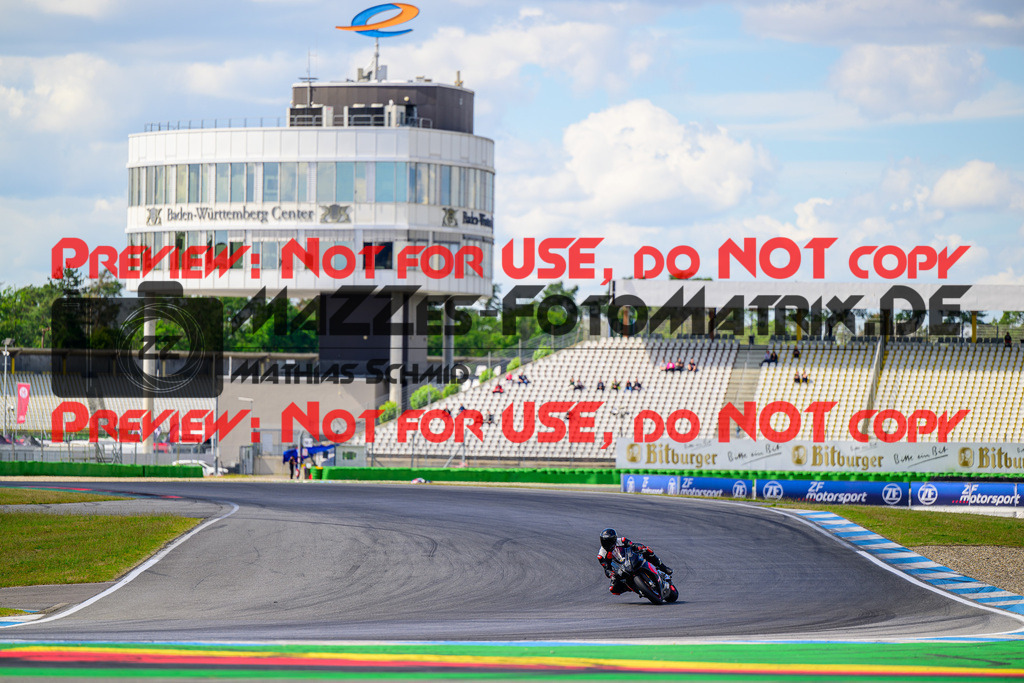 MaZZes_FotoMatrix_240615_8714 | WEISS