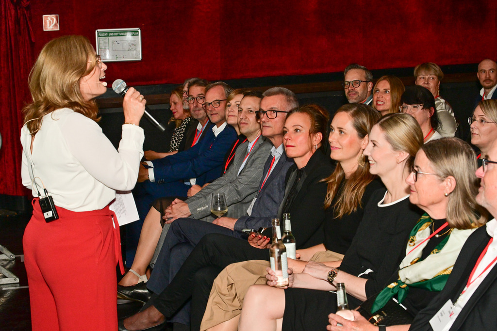 0101Media_V_Award_2025_Foto_Stefan_Wernz | Fotograf Köln - Realisiert mit Pictrs.com