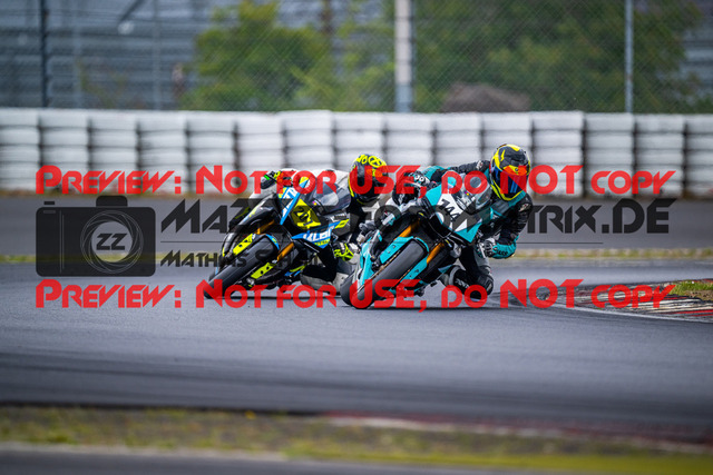 MaZZes_FotoMatrix_230719_566 | WEISS