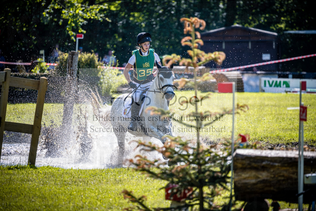 Vielseitigkeitsturnier Melle Oldendorf | Entdecke hochwertige Reitturnierfotos von Foto Oger. Professionell, emotional und authentisch – jetzt Lieblingsmomente im Shop bestellen.Deutschlandweite Turnierfotografie. - Realisiert mit Pictrs.com