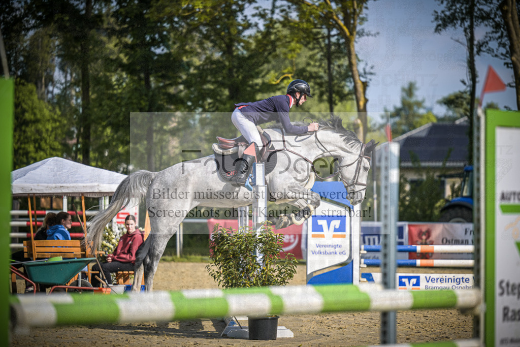 DOS_5204 | Entdecke hochwertige Reitturnierfotos von Foto Oger. Professionell, emotional und authentisch – jetzt Lieblingsmomente im Shop bestellen.Deutschlandweite Turnierfotografie. - Realisiert mit Pictrs.com