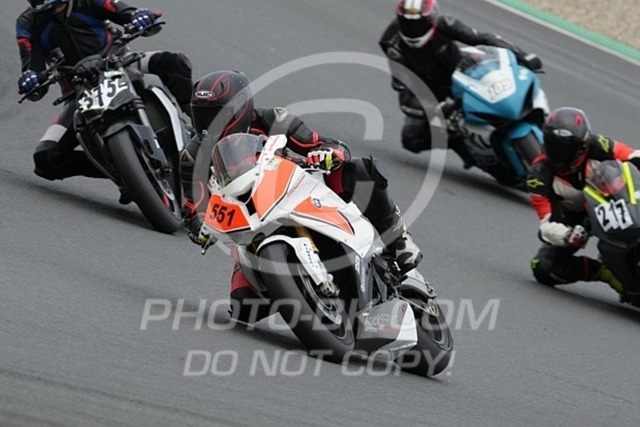 2024_05_16_PBK_17131 | Sportfotografie; SlowMotion; Video; Rennstrecke; Hafeneger; Speer; Racing; RSE; BMW; CBO; Trackday; Motorsportarena; Hockenheimring; Brno; Most; Barcelona; Valencia