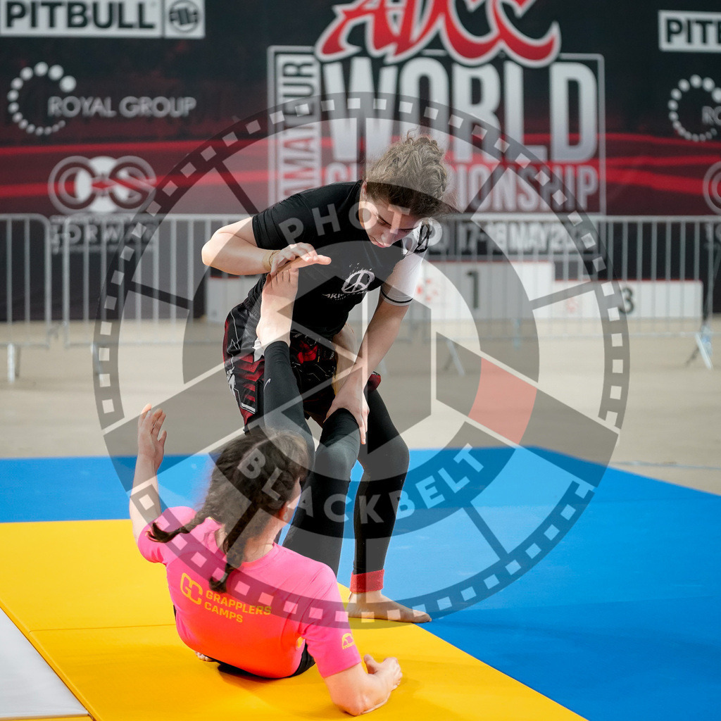 20250518PBB2131 | Athletes compete during the second day of the ADCC Amateur World Championship on May 18, 2025 in Warsaw, Poland. © Chiara Dazi / photoblackbelt