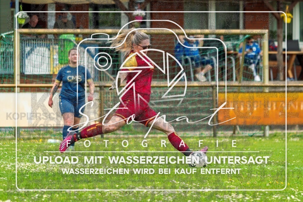 Kreisliga Damen HK - SVN Buchholz vs. SG Fulde | Julia Voges (#01 SVN Buchholz); Kreisliga Damen HK - SVN Buchholz vs. SG Fulde am 03.05.2026 in Sportplatz Buchholz, Buchholz (Aller) - Realisiert mit Pictrs.com