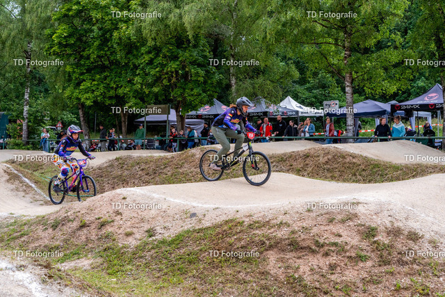 BayBMX2026-05259 | Fotogalerie von Thomas Dettweiler mit Eventbildern und lizenzfreien Fotos. Perfekt als Wandbild, für Büro, Website oder private Nutzung. - Realisiert mit Pictrs.com