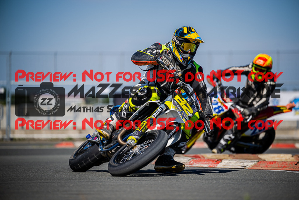 MaZZes_FotoMatrix_220903_1114 | S3