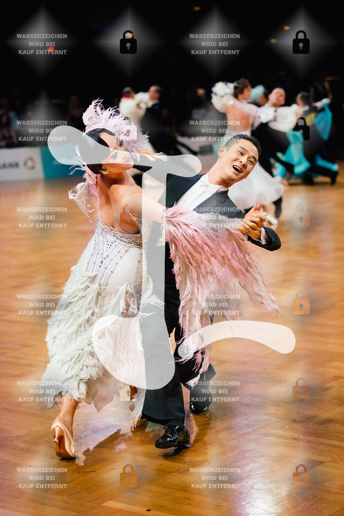 GOC 2025 - WDSF PD Super Grand Prix Standard 9th (10) Tao Zhu _ Hanyu Sha (China)-2025-08-21-1262 | Webshop for digital downloads and prints of dance sport, event & show photographer Julian Link - Realisiert mit Pictrs.com