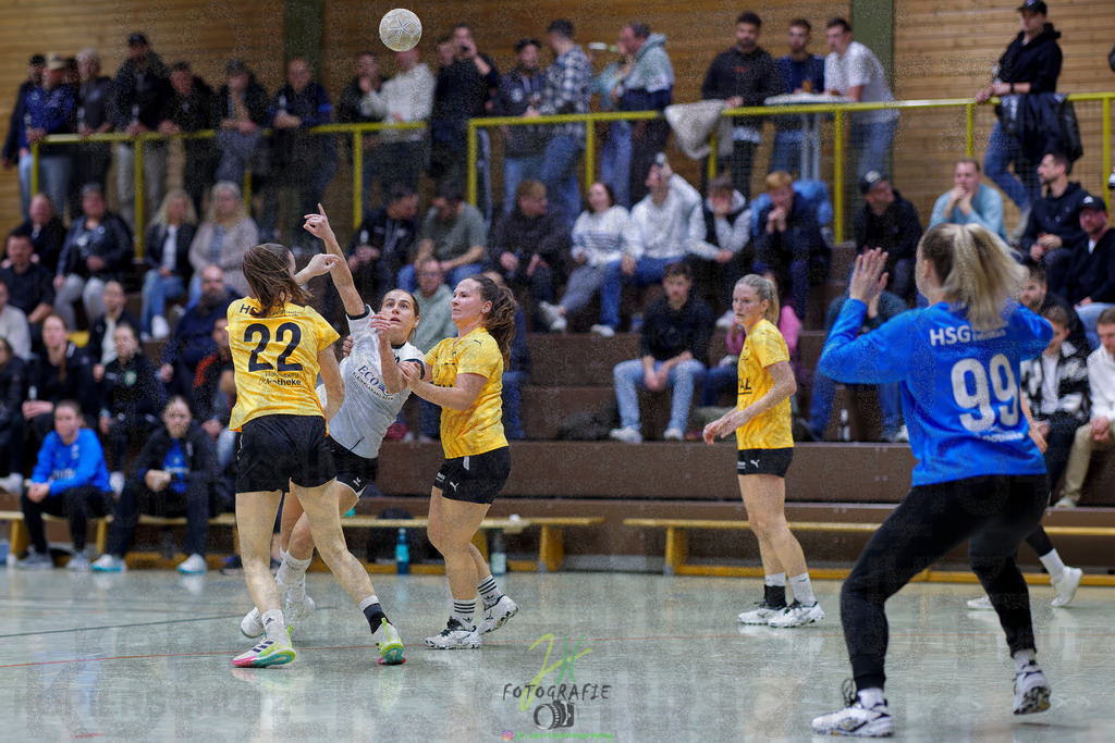 Frauen Oberliga Mitte (HHV); HSG Eibelshausen/Ewersbach - HSG Linden | Frauen Oberliga Mitte (HHV); HSG Eibelshausen/Ewersbach - HSG Linden am 15.11.2025 in Eibelshausen (Holderberghalle)Photo © 2025 - Jörg Heinrich - Realisiert mit Pictrs.com