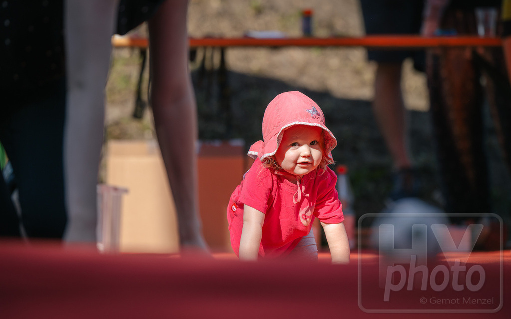 16. Hoywoj-CityLauf im Sportforum Hoyerswerda - 16.09.2023 | 10m VdK-Windel-Flitzer - Realisiert mit Pictrs.com