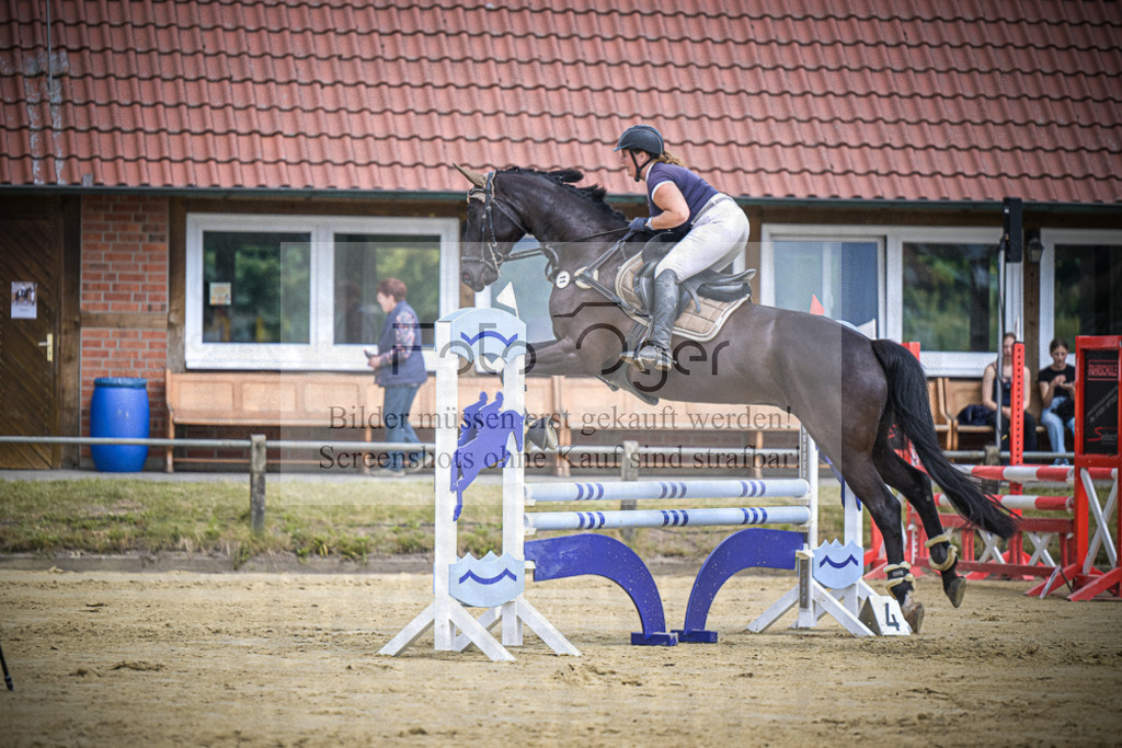 DOS_6063 | Entdecke hochwertige Reitturnierfotos von Foto Oger. Professionell, emotional und authentisch – jetzt Lieblingsmomente im Shop bestellen.Deutschlandweite Turnierfotografie. - Realisiert mit Pictrs.com