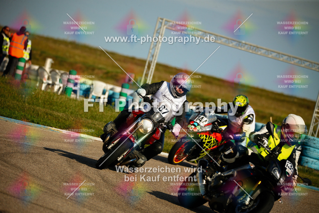 _MOT5594 | Hier findet Ihr Bilder von Touristenfahrten auf der Nürburgring Nordschleife oder von anderen Veranstaltungen die ich besucht habe. Viel Spass beim Durch Schauen 