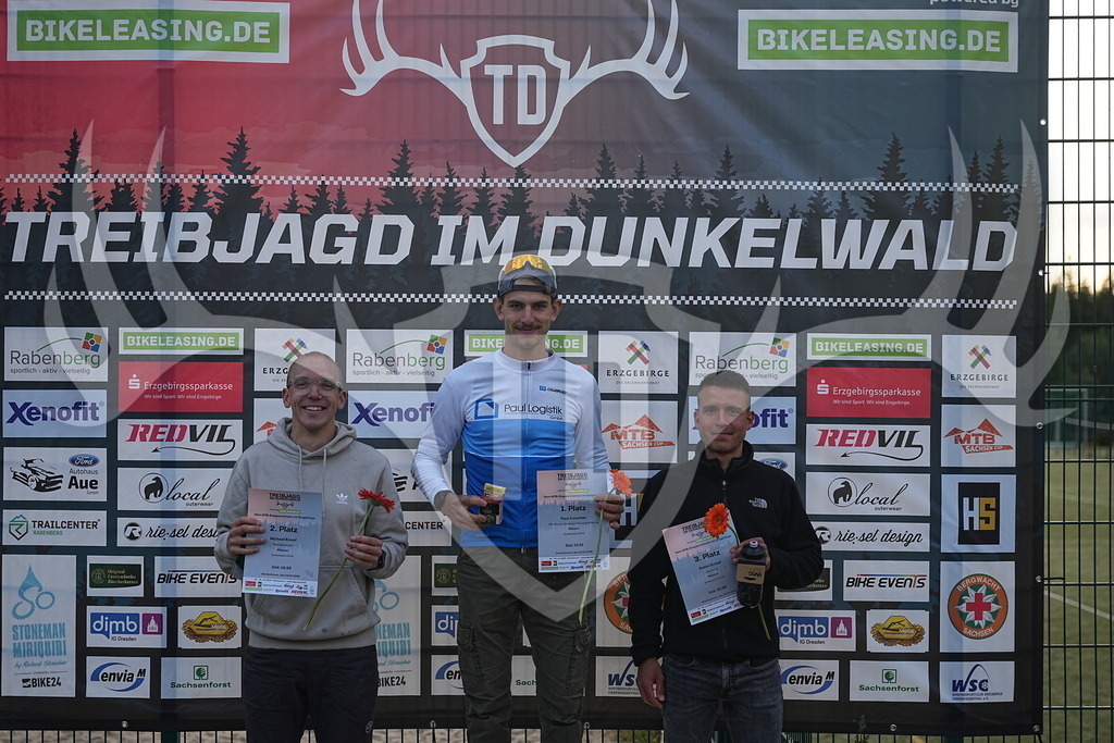 FC100075 | Fotogalerie der Treibjagd im Dunkelwald - Dein MTB Etappenrennen im Erzgebirge - Realisiert mit Pictrs.com