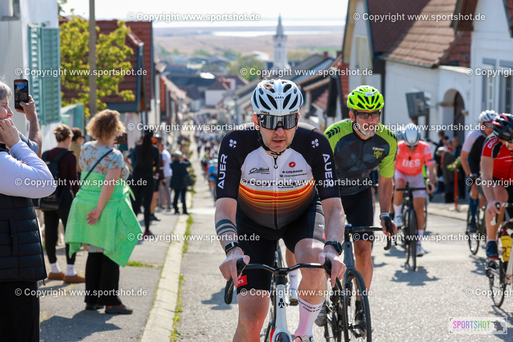 524_AR6_8968 | Neusiedlersee Radmarathon 2026@sportshot_your_pictrs #yourpictures#roadtowm2029 #nrm #neusiedlerseeradmarathon #neusiedlersee #neusiedlerseetourismus #burgenland #mörbisch #nrm26 #burgenlandtourismus #voglundco #poweredbyburgenlandtourismus #radsport #rad #marathon #ucigranfondo #visitburgenland #ucigranfondoworldseries