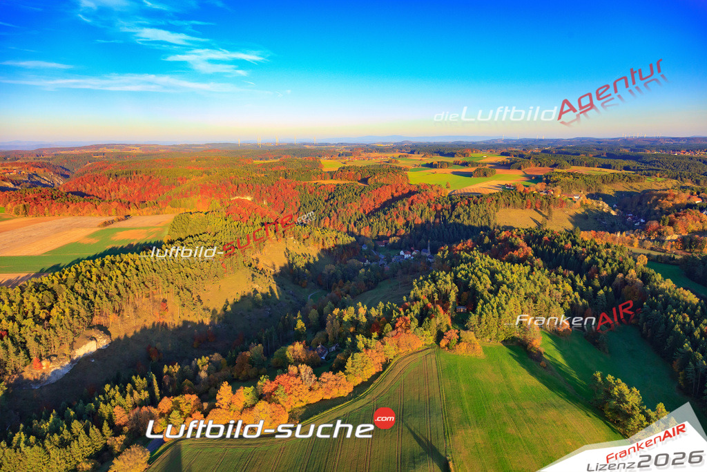 Die Luftaufnahme Kleinziegenfelder_tal - Weismain wurde 2017 mittels Flugzeug (keine Drohne) erstellt. Perfekte Schärfe und Druck- Auflösung- Garantiert!
