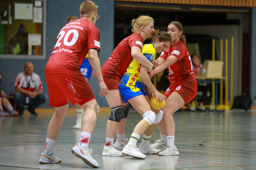 SVN_SvSchermbeck_051024_184 | Bildergalerie von Sport-Ereignissen aber auch von weiteren spannenden Dingen - nicht nur vom Niederrhein. In Anlehnung an den bekannten Spruch von Hanns Dieter Hüsch heißt das Motto: "Niederrhein ist überall".  - Realisiert mit Pictrs.com