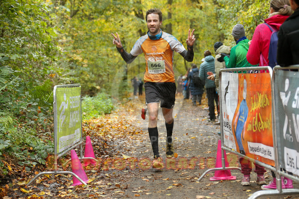 251026_1222_EX1_0173 | Sportfotografie im Rhein-Sieg Kreis, Köln, Bonn, NRW, Rheinland Pfalz, Hessen, etc. Unser Tätigkeitsfeld umfasst den Laufsport vom Volkslauf über den Marathon, Duathlon, Triathon bis zum Ultralauf wie Kölnpfad Ultra oder Schindertrail.