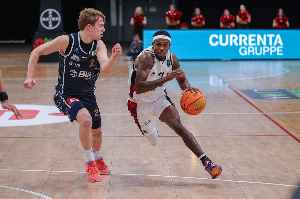 Pro A BAYER GIANTS vs Eisbären Bremerhaven-3 | Fotos von Basketballspielen aus dem Raum NRW fotografiert von Gero Mueller-Laschet und Daniel Schaefer - Realisiert mit Pictrs.com