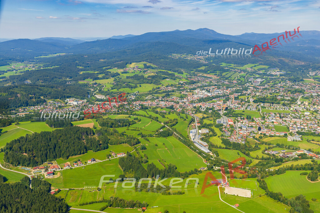 glasberg-zwiesel-schraegluftbild-7497-jahr-2025 | Schrägluftbild  Glasberg  Zwiesel - Das Luftbild wurde 2025 vom UL-Flugzeug heraus erstellt ( keine Drohne ) - Hochauflösende Luftaufnahme -Nicht vergleichbar mit Google Maps oder Satelittenbilder- Die Geschenkidee !Mit Lizenz und Bildrechte bestellbar