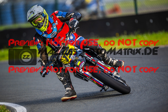 MaZZes_FotoMatrix_240621_6007705_7640 | GELB