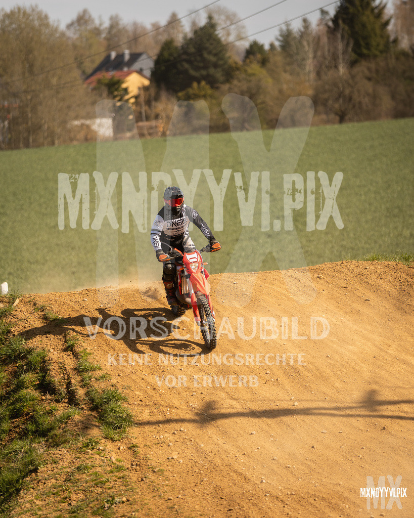 866A3879 | mxndyyvipix