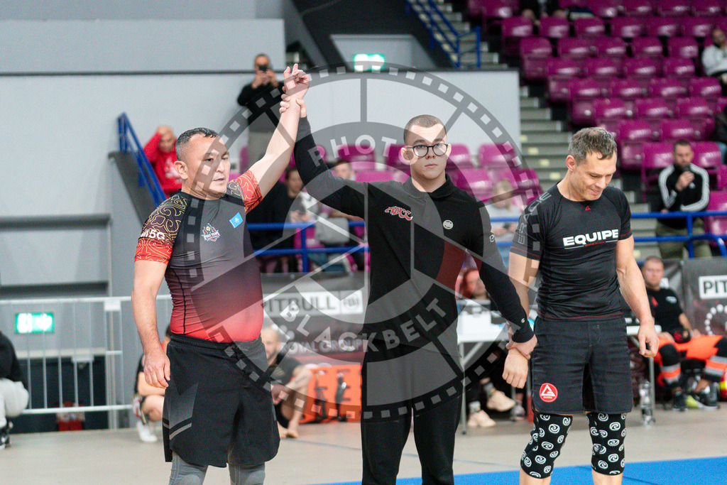 20250517PBB2322 | Athletes compete during the first day of the ADCC Amateur World Championship on May 15, 2025 in Warsaw, Poland. © Chiara Dazi / photoblackbelt