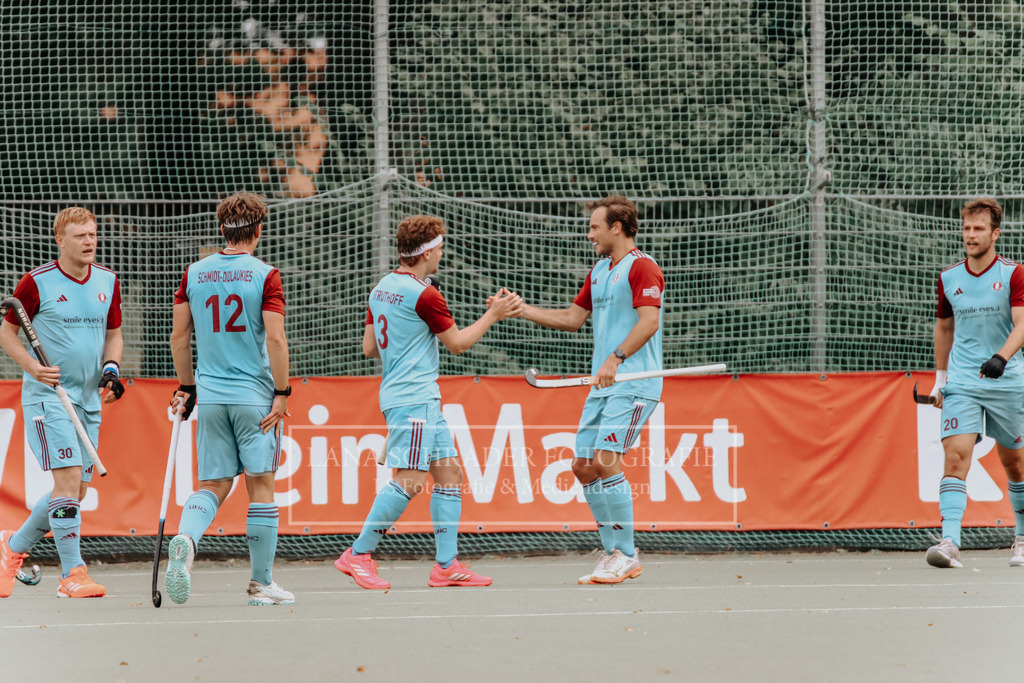 Herren_Bundesliga_02_F_RWK-UHC_21.09.25_Köln (234 von 471) | lanaschraderfotografie - Realisiert mit Pictrs.com