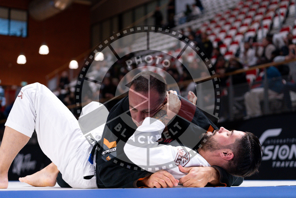 20241013PBB2454 | Athletes compete during the AJP Tour Europe Continental Jiu-Jitsu Amateurs & Masters Championship on October 13, 2024 in Almere near Amsterdam, Netherlands. © Chiara Dazi / photoblackbelt