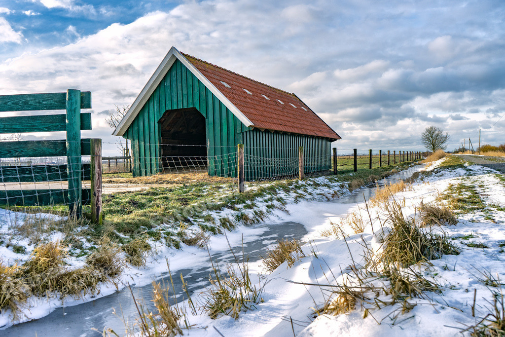 009 Landschaft Schnee - 09-02-2021 -R Ganske | Onlineshop mit Bildern von Stränden, Häfen und Meer. Leinwände, Poster, Kalender und andere Materialien erhältlich. Kommerzielle Lizenzen möglich.  - Realisiert mit Pictrs.com