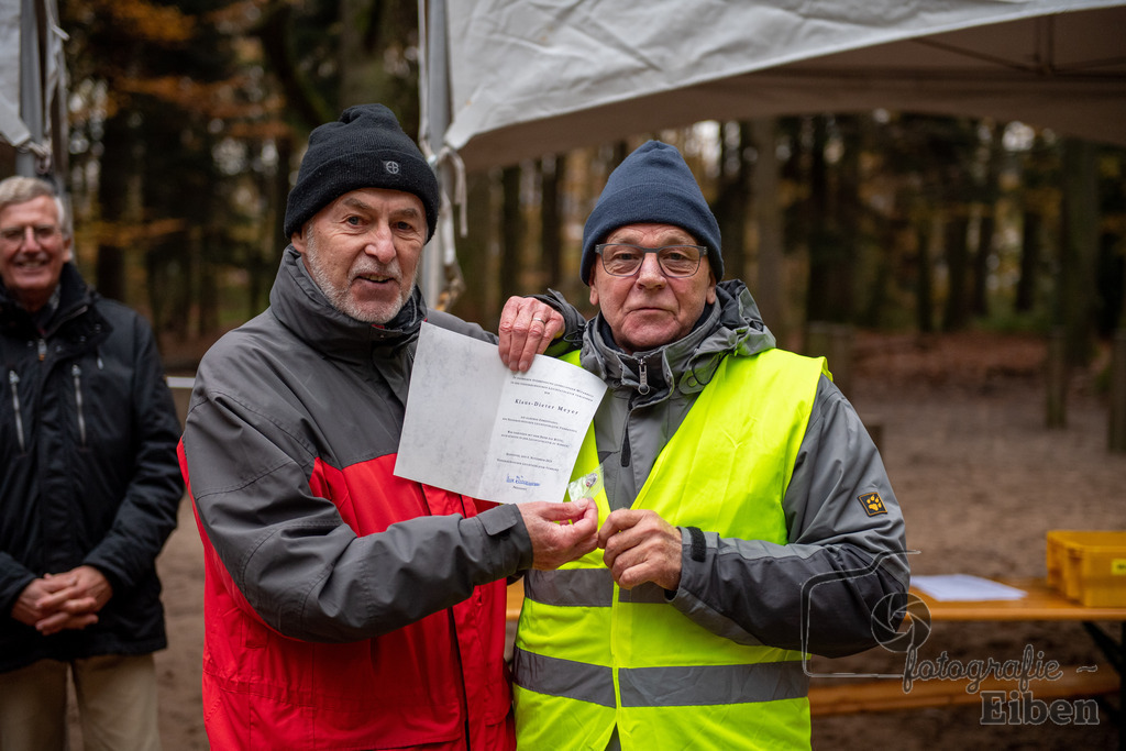 9000m Lauf Cross-Bezirks und Kreismeisterschaften | 9000m Lauf Cross-Bezirks und Kreismeisterschaften am 18.11.2023 in Wildenloh (), Deutschland, Photo: Philip Eiben 2023 - Realisiert mit Pictrs.com