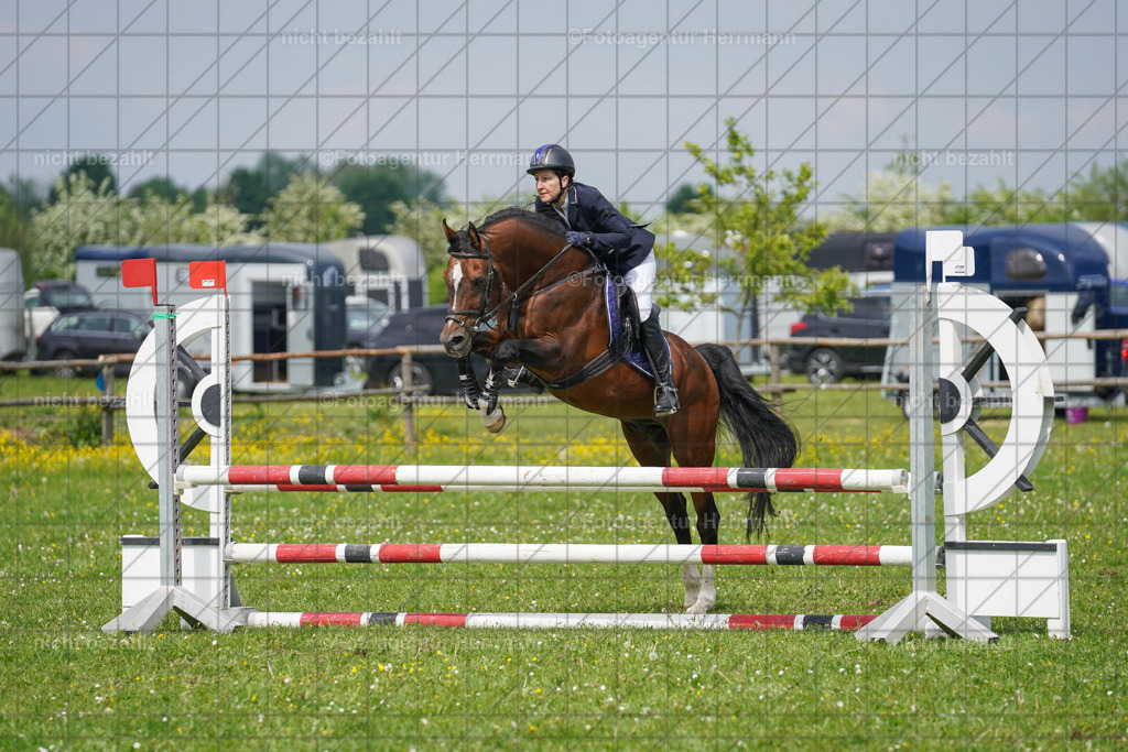 20240509-FAH02855 | Turnierbilder der Turnierfotografen Bayern, Pferdesport Fotografie, Reitsportbilder, Turnier Landberg am Lech, Turnierbilder bayern, Fotoagentur Herrmann