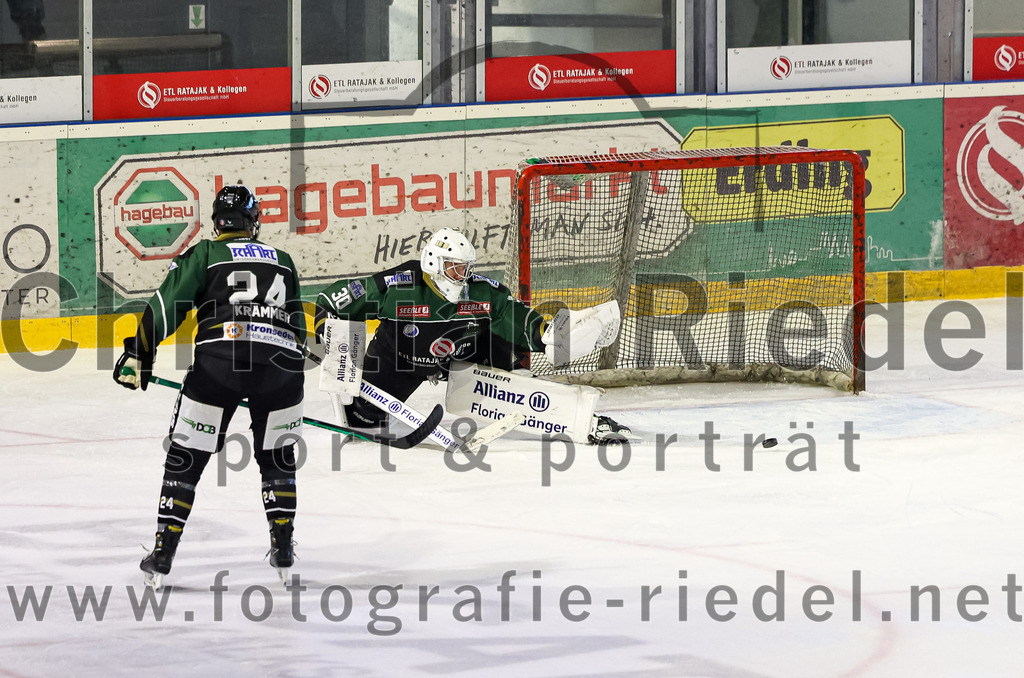 2022-09-25_093_TSV_Erding_gegen_EHC_Klostersee | Erding, Deutschland, 25.09.2022:
Eishockey, Bayernliga 2022 / 2023, Testspiel, TSV Erding gegen EHC Klostersee, Endergebnis: 8:2

Foto: Christian Riedel / fotografie-riedel.net