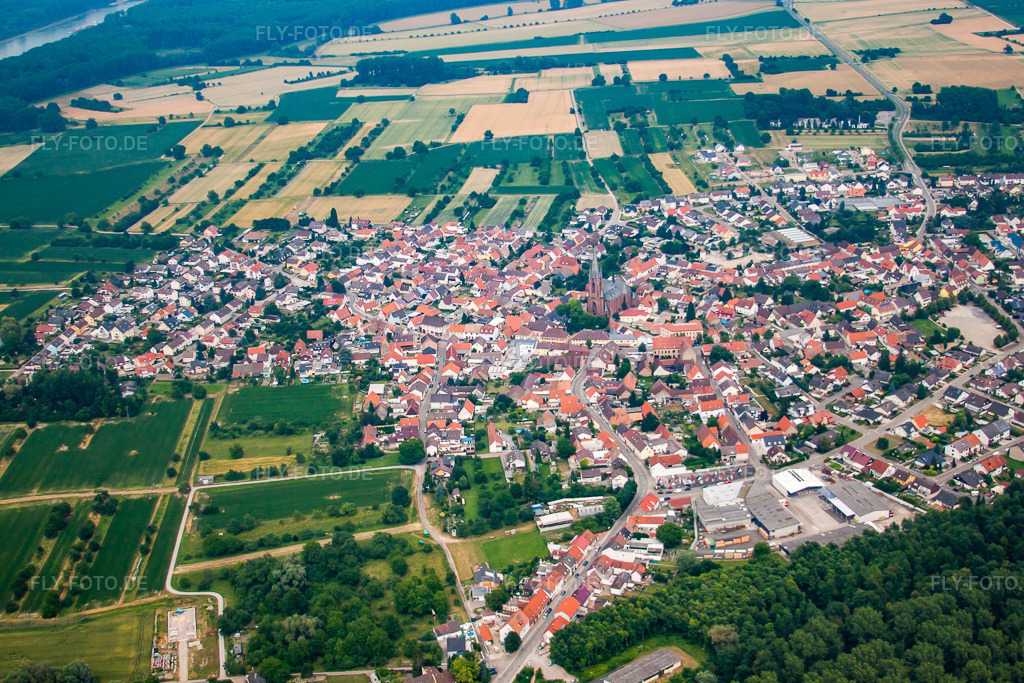 Luftbild: Ortsansicht von Süden im Ortsteil Rheinsheim in Philippsburg im Bundesland Baden-Württemberg in Deutschland. Foto: IMG_29851.jpg vom 02.07.2010 durch Werner Riehm/FLY-FOTO.de