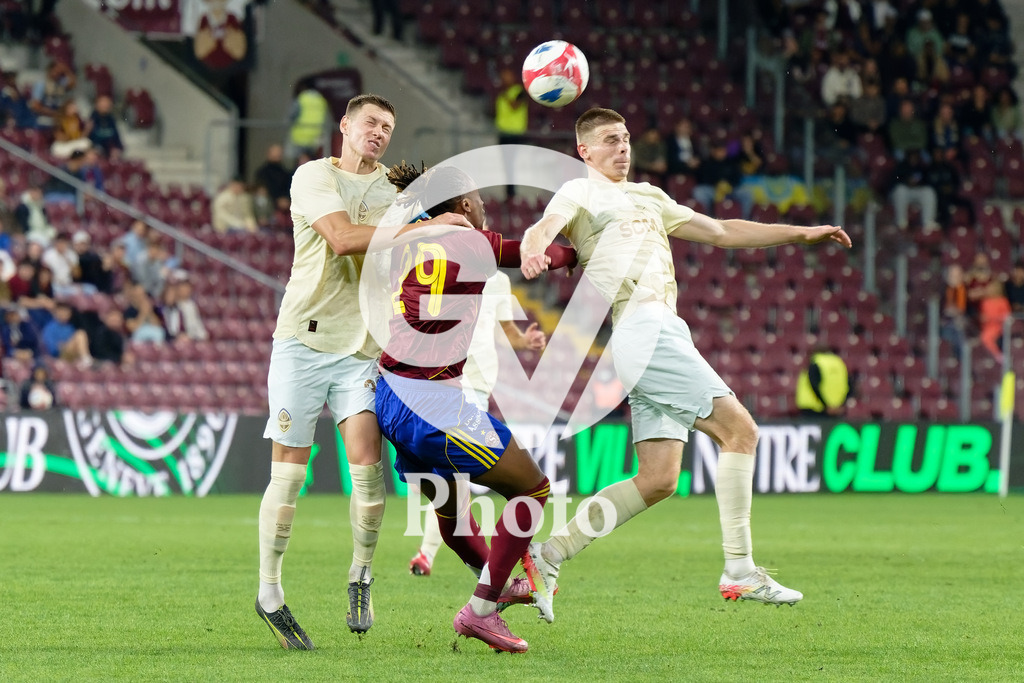 UEFA Conference League Play-offs 2nd leg - Servette FC v FC Shakhtar Donetsk | Valeriy Bondar (5 FC Shakhtar Donetsk) Mykola Matviyenko (22 FC Shakhtar Donetsk) Keyan Varela (29 Servette FC) battle for the ball (duel)  during the UEFA Conference League Play-offs 2nd leg match between Servette FC and FC Shakhtar Donetsk at Stade de Geneve in Geneva, Switzerland