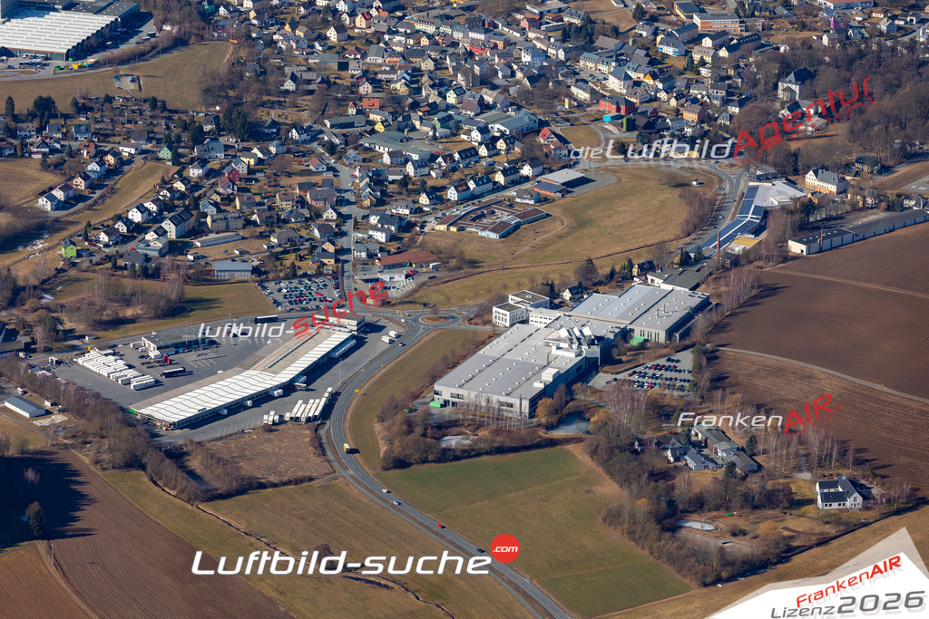 Die Luftbildaufnahme Konradsreuth -  wurde 2019 mittels Flugzeug (keine Drohne) erstellt. Perfekte Schärfe und Druck- Ergebnisse- Garantiert!