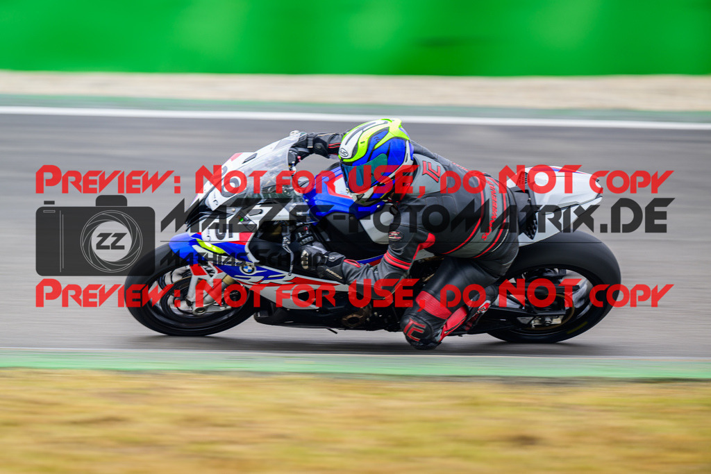 MaZZes_Fotomatrix_20240923_6007705_4773 | Fotograf Mathias Schmid
Sportfotograf,
Eventfotograf,
Hochzeitsfotograf,
Portraitfotograf