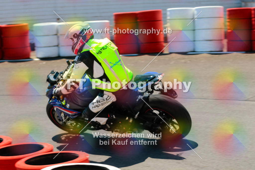 Moto-TeamOBK-22461 | Hier findet Ihr Bilder von Touristenfahrten auf der Nürburgring Nordschleife oder von anderen Veranstaltungen die ich besucht habe. Viel Spass beim Durch Schauen 