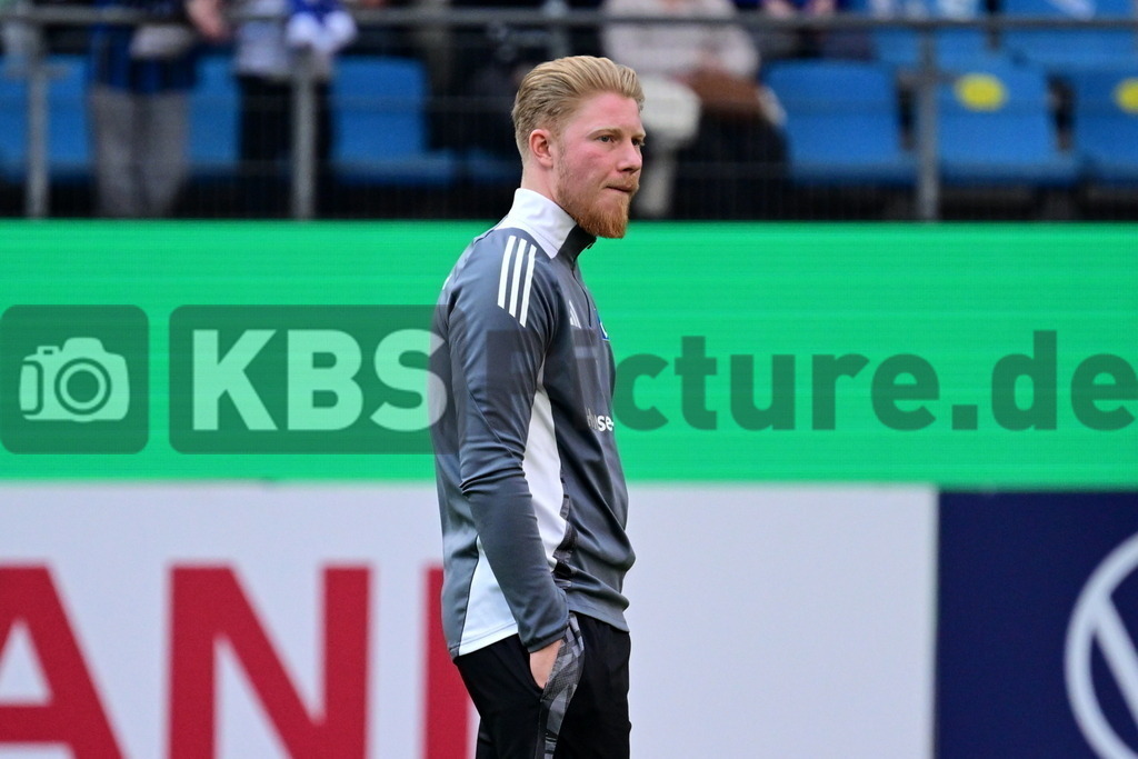 KBS Picture_HSV-Bremen_Frauen_022 | Bolz Marwin Trainer (HSV Frauen) ,Sportplatz :  Volksparkstadion, - Realisiert mit Pictrs.com