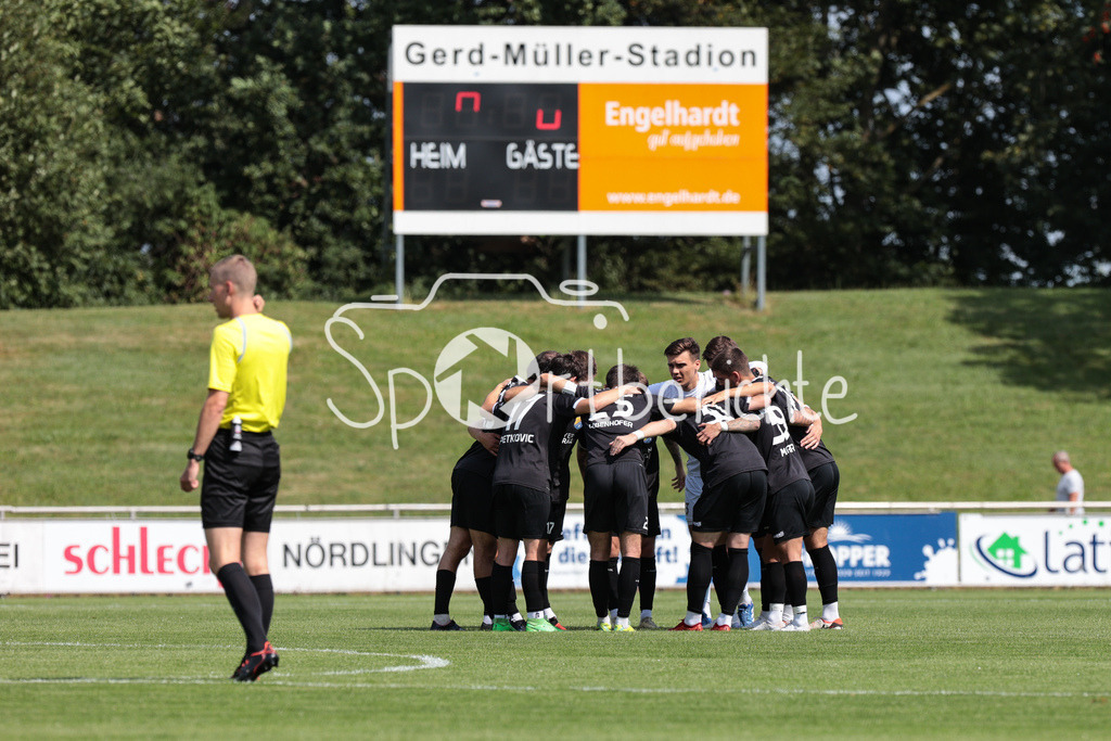 TSV 1861 Nördlingen - FC Pipinsried | Professionelle Sportfotos aus den Bereichen Fußball, Eishockey, Handball und vieles mehr. Ob Sieg oder Niederlage