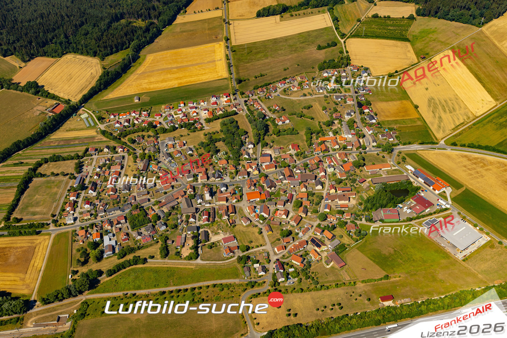 Aktuelles Luftbild von Offenbau Thalmässing - Die Luftaufnahme wurde 2022 mittels UL-Flugzeug erstellt ( keine Drohne ) - hochauflösende Kamera-Systeme von  Canon -Beste Qualität - Für grossformatige Ausdrucke geeignet. Die Geschenkidee !